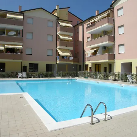 Holiday home Acquasmeralda 03 *